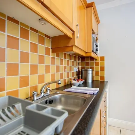 Holiday home 83 - Superb Townhouse By Shortstays Galway