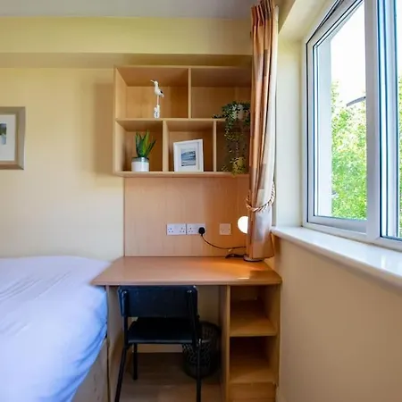 Hébergement de vacances 83 - Superb Townhouse By Shortstays Galway