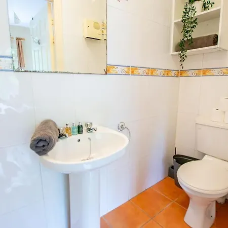 Hébergement de vacances 83 - Superb Townhouse By Shortstays Galway